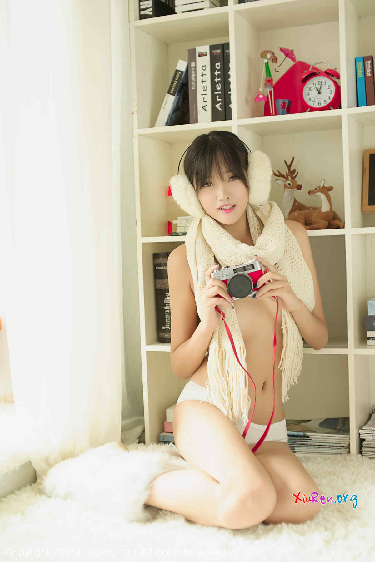 [秀人网XiuRen] N00217 骨感苗条美少女靜顏寧全裸真空致命喷血私房 50P